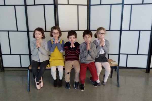 les_enfants_en_priere.jpg