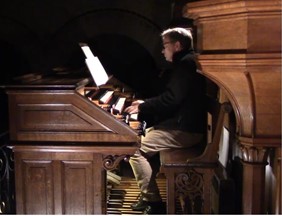 image_eric_lebrun_a_l_orgue.jpg